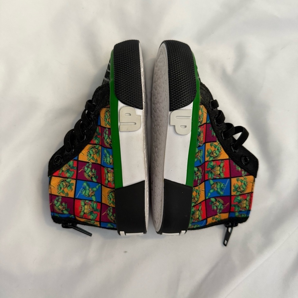 Like New Ground Up Teenage Mutant Ninja Turtles Pixel Art High Top Sneakers - Picture 5 of 8